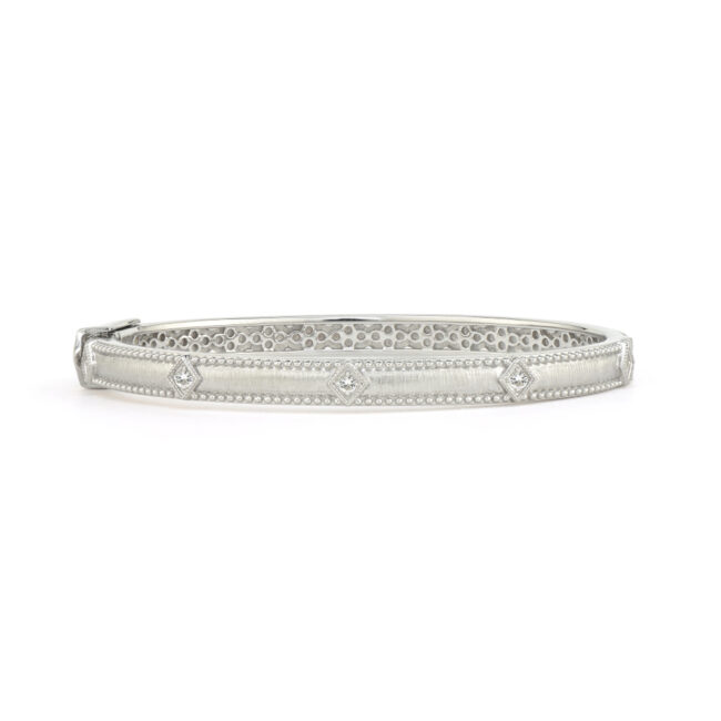 Jude Frances Silver Lisse Simple Kite Shape Bangle
